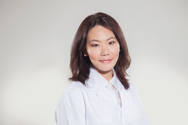 Porträt von Qiong Schürer, TCM-Spezialistin bei TCM Ming Dao